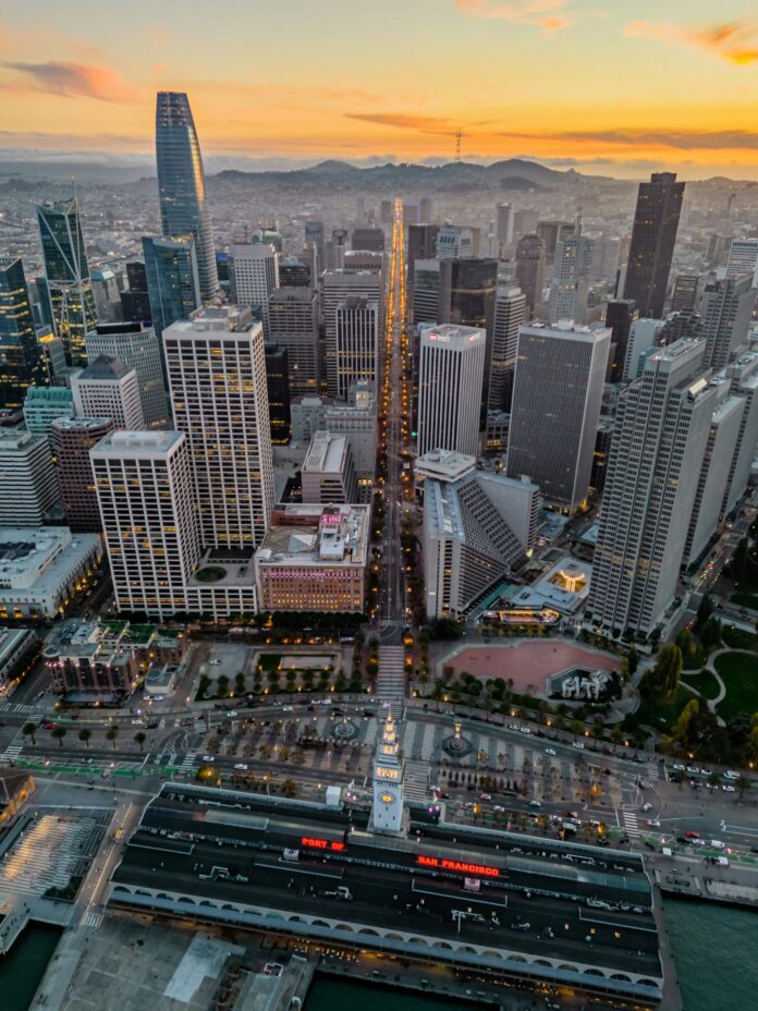 DivcoWest 101 California Street acquisition highlights San Francisco Financial District office tower